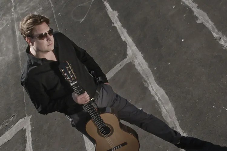 Classical guitarist Jason Vieaux