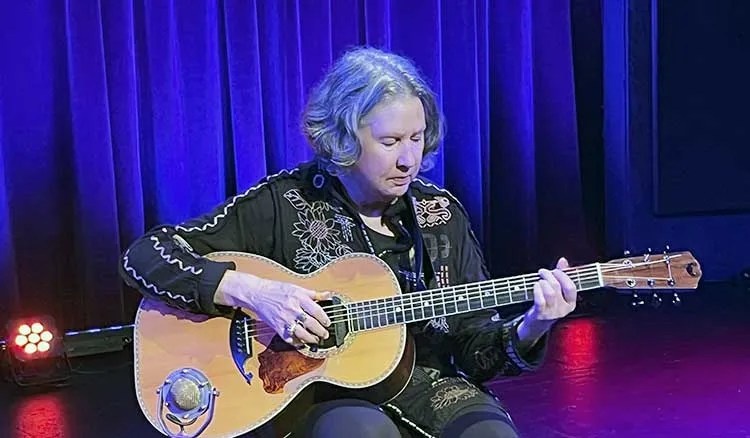 Mary Flower guitar lesson